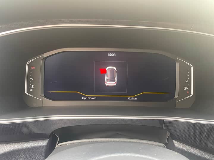 Фото 3 - Volkswagen Tharu