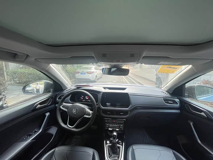 Фото 5 - Volkswagen Tharu