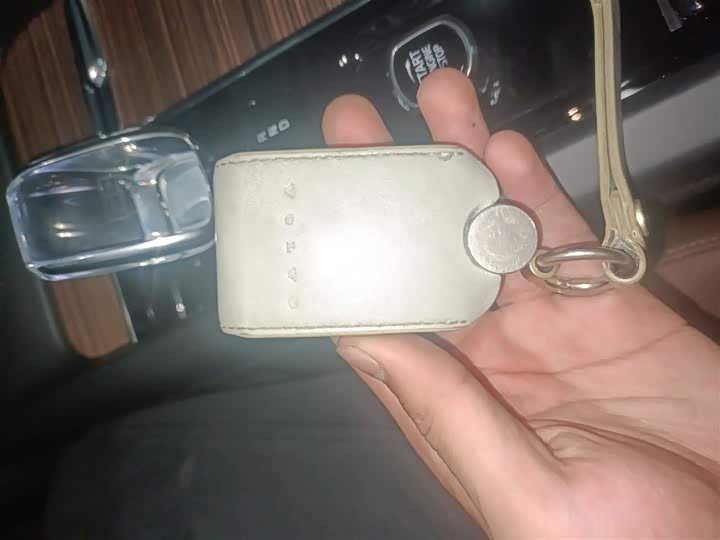 Фото 9 - Volvo XC60