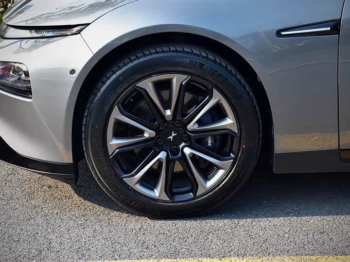 Фото 5 - XPeng P7