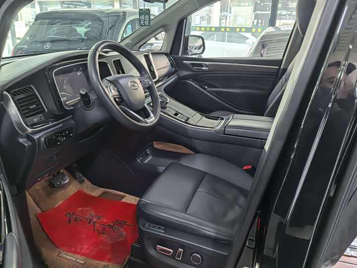 Фото 7 - GAC Trumpchi M8