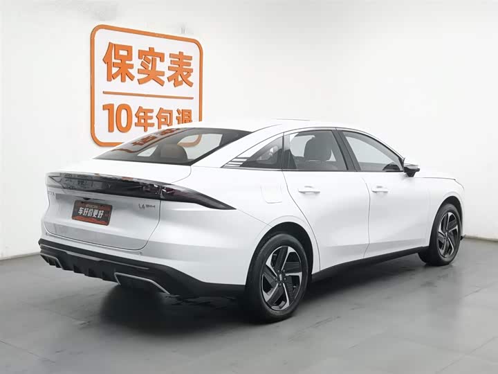 Фото 2 - Geely Galaxy L6