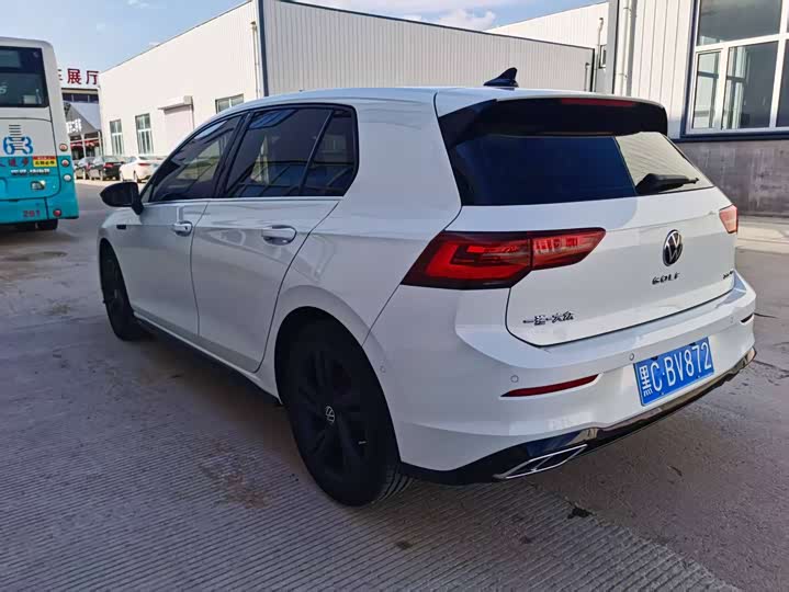 Фото 7 - Volkswagen Golf