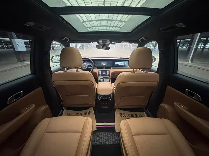 Фото 9 - LiXiang One