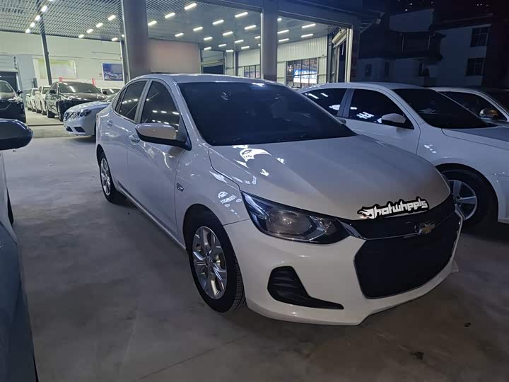 Фото 4 - Chevrolet Onix (Cavalier)