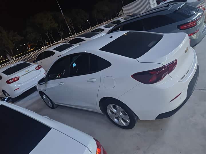 Фото 5 - Chevrolet Onix (Cavalier)