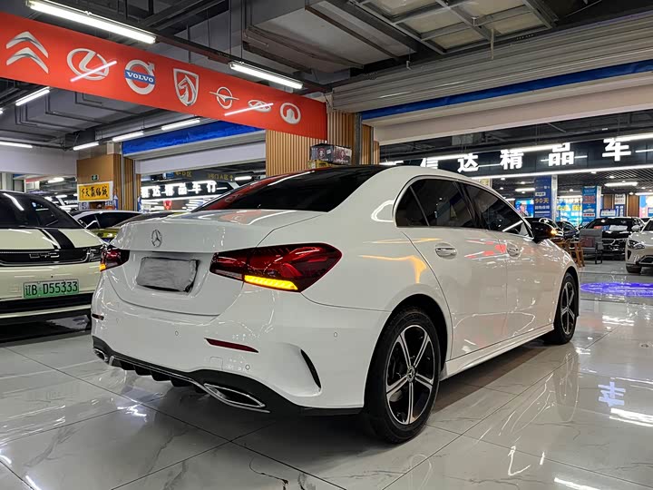 Фото 5 - Mercedes-Benz A-Class