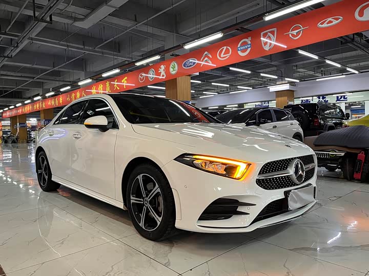 Фото 6 - Mercedes-Benz A-Class