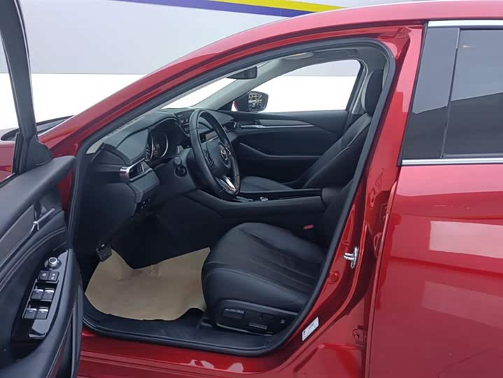 Фото 9 - Mazda Atenza