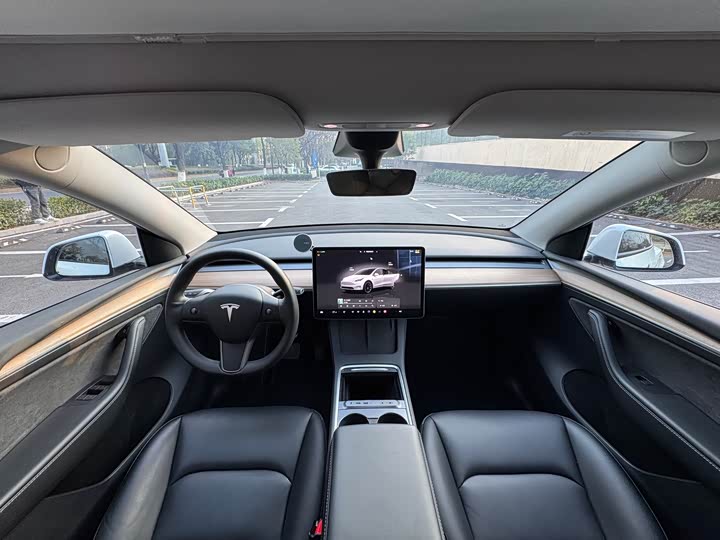 Фото 7 - Tesla Model Y