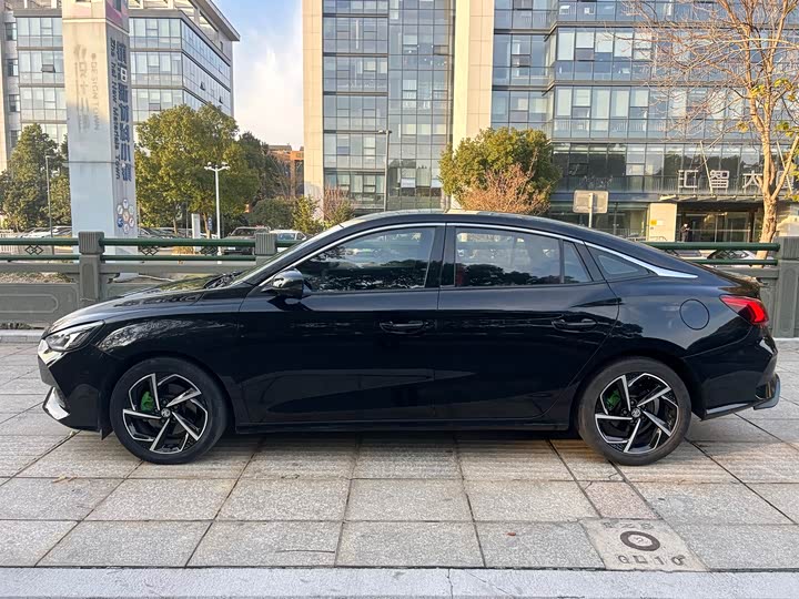 Фото 4 - MG Motor 5