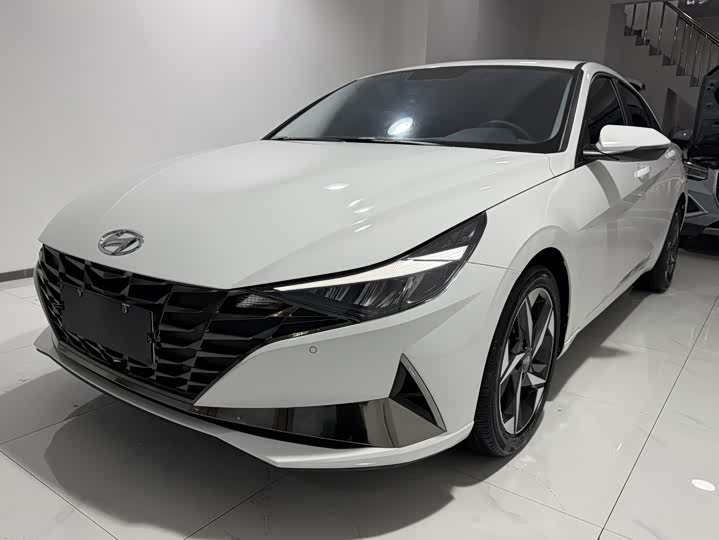 Фото 1 - Hyundai Elantra N line