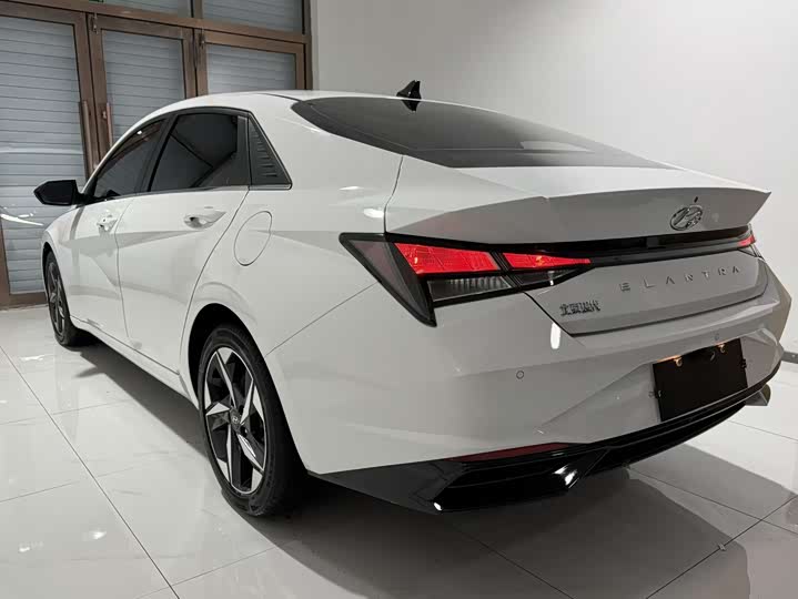 Фото 4 - Hyundai Elantra N line