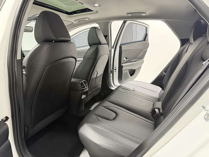 Фото 9 - Hyundai Elantra N line