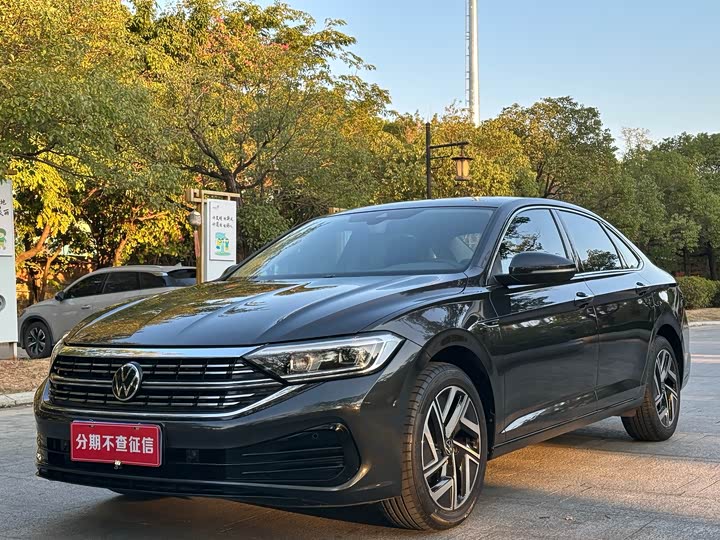 Фото 1 - Volkswagen Sagitar L