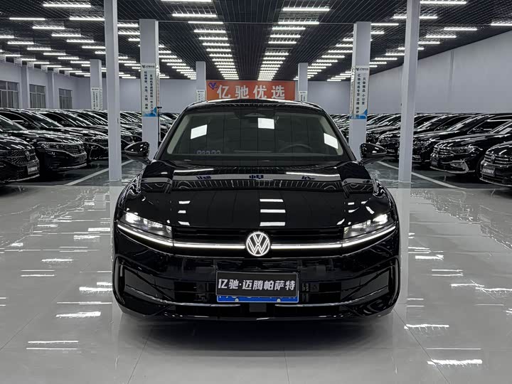 Фото 2 - Volkswagen Magotan