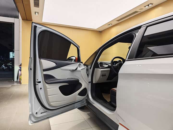 Фото 7 - BYD Dolphin