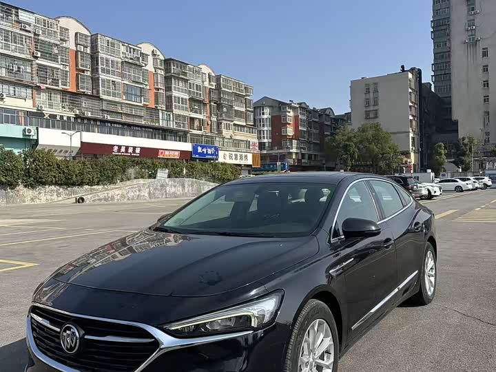 Фото 1 - Buick LaCrosse