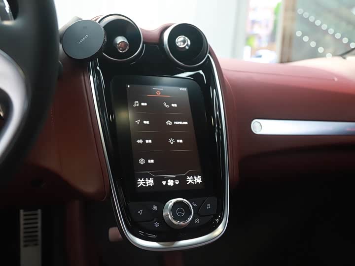 Фото 7 - McLaren GT