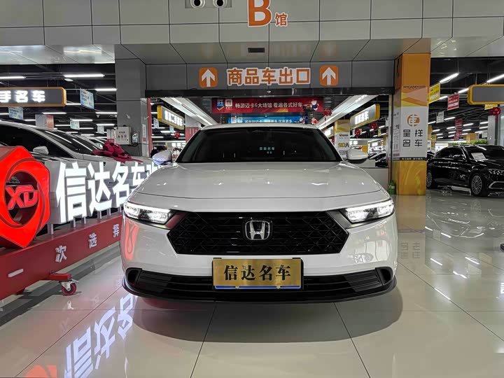 Фото 2 - Honda Accord