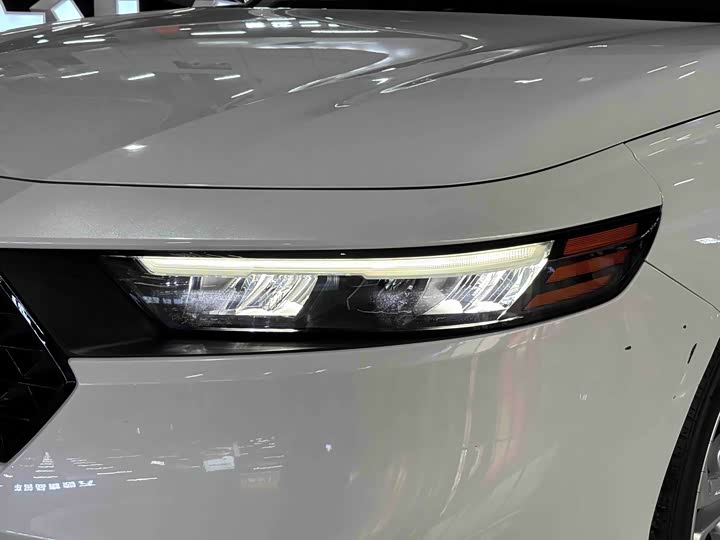 Фото 3 - Honda Accord