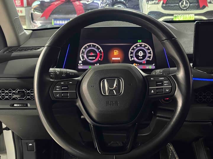 Фото 9 - Honda Accord