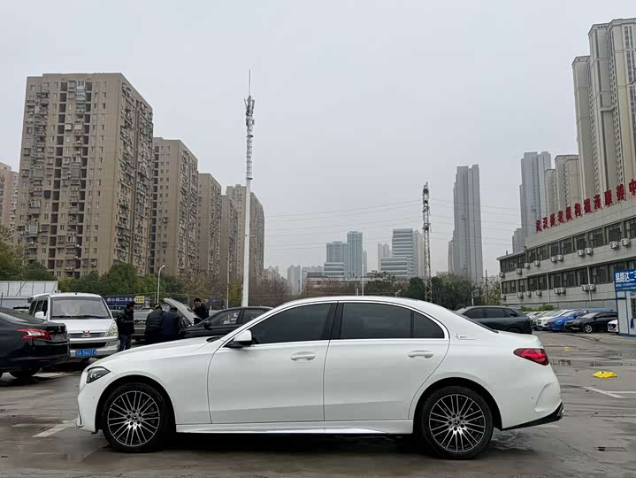 Фото 5 - Mercedes-Benz C-Class