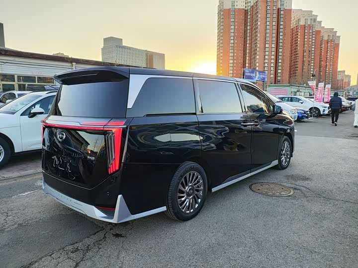 Фото 3 - GAC Trumpchi M8