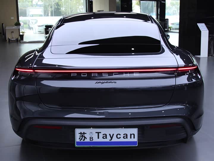 Фото 6 - Porsche Taycan