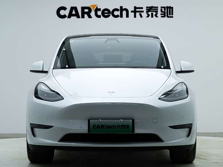 Фото 3 - Tesla Model Y