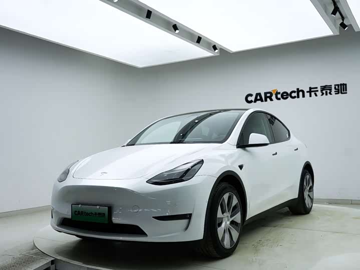 Фото 6 - Tesla Model Y