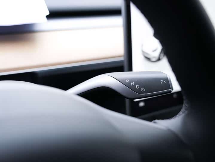 Фото 9 - Tesla Model Y