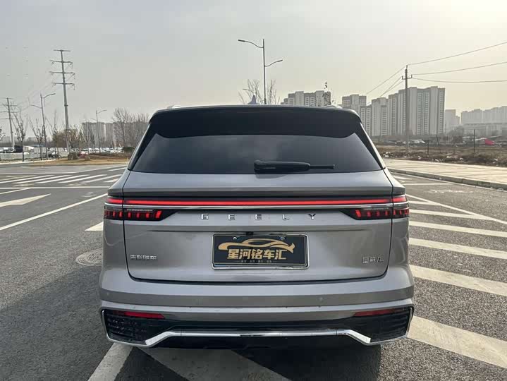 Фото 8 - Geely Monjaro