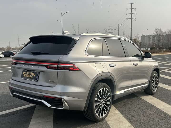 Фото 9 - Geely Monjaro