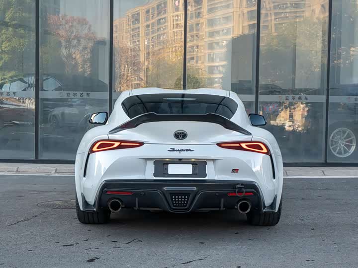 Фото 5 - Toyota Supra