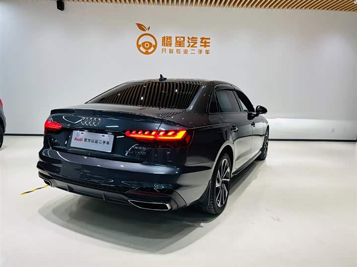 Фото 4 - Audi A4L