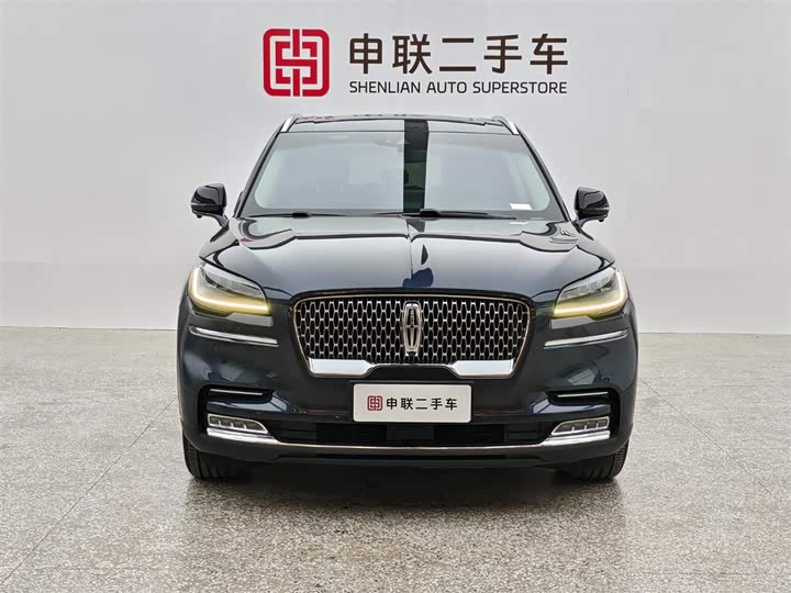 Фото 5 - Lincoln Aviator