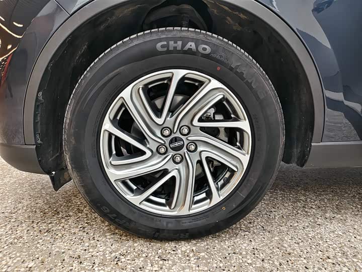 Фото 7 - Lincoln Aviator