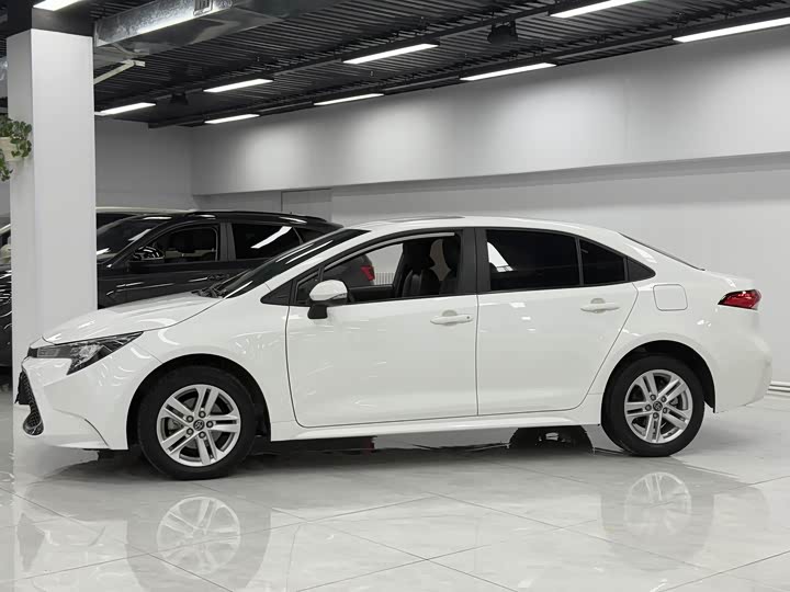 Фото 3 - Toyota Levin