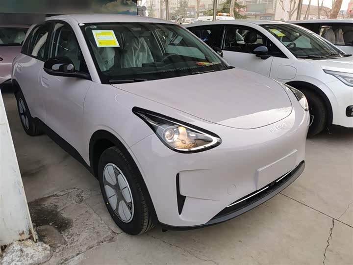 Фото 4 - Geely Galaxy Geome