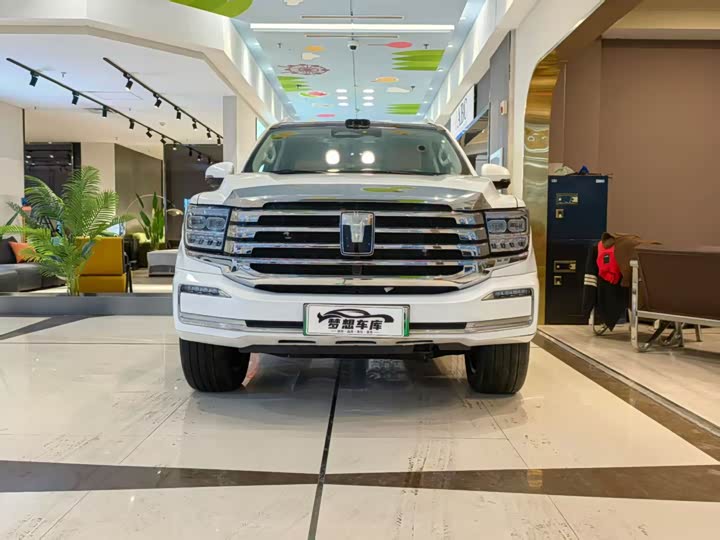 Фото 1 - Tank 500 Hybrid