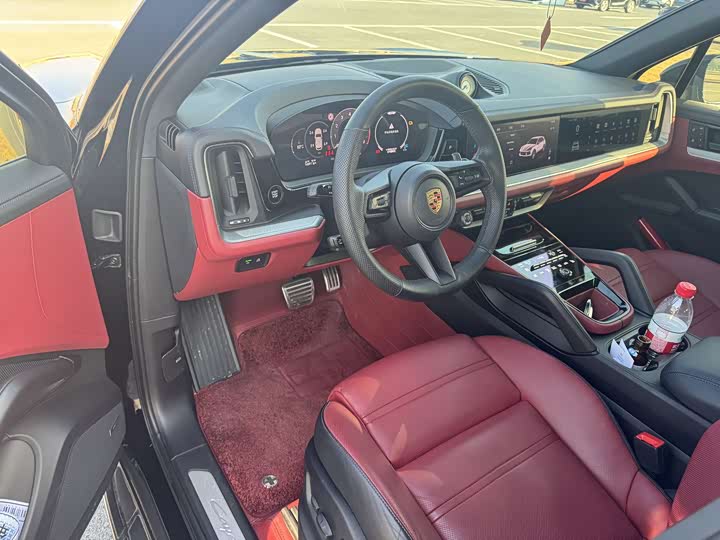 Фото 9 - Porsche Cayenne Hybrid