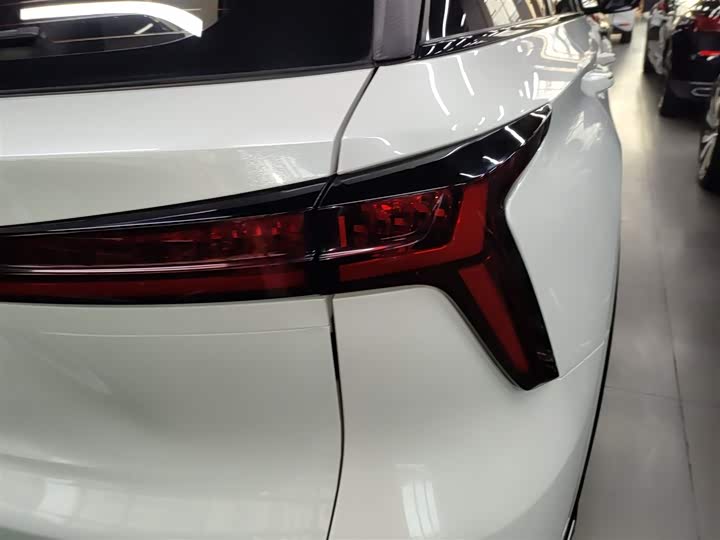 Фото 8 - Changan CS75 Plus