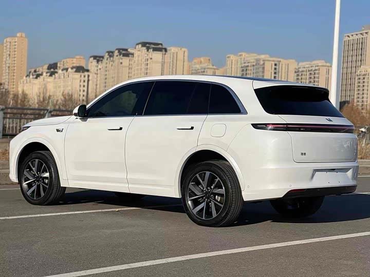 Фото 9 - LiXiang L7