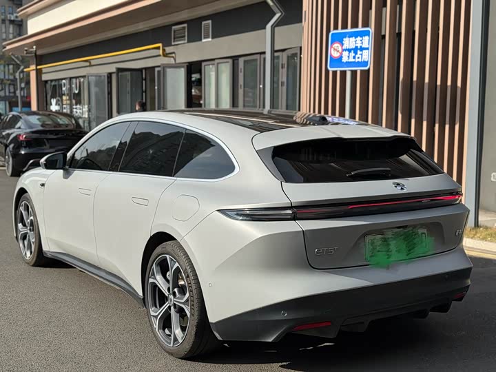 Фото 4 - Nio ET5T