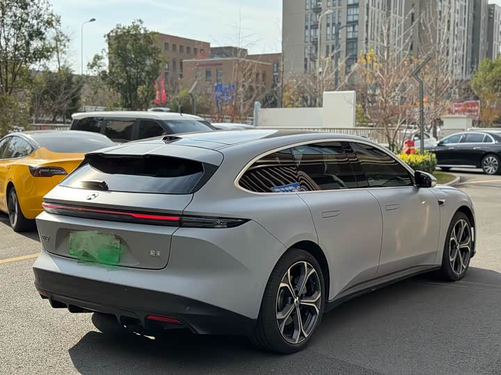 Фото 6 - Nio ET5T