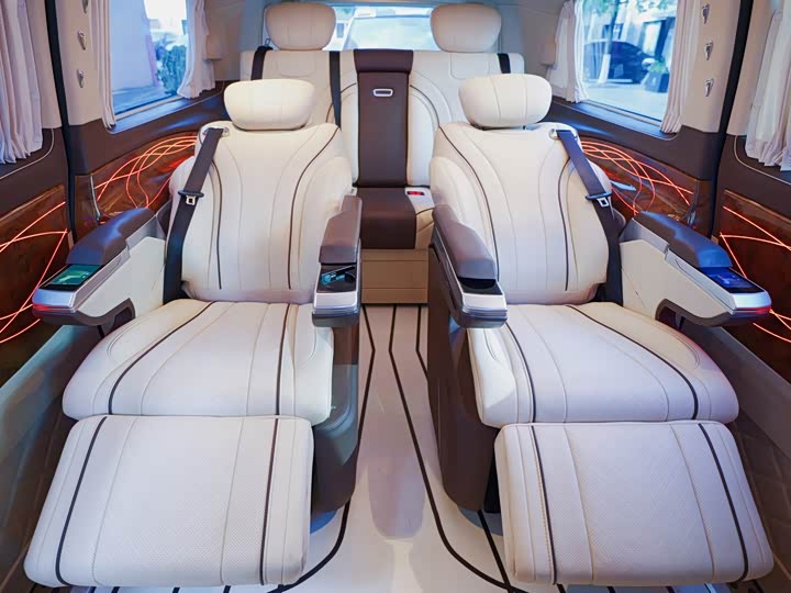 Фото 7 - Mercedes-Benz Vito