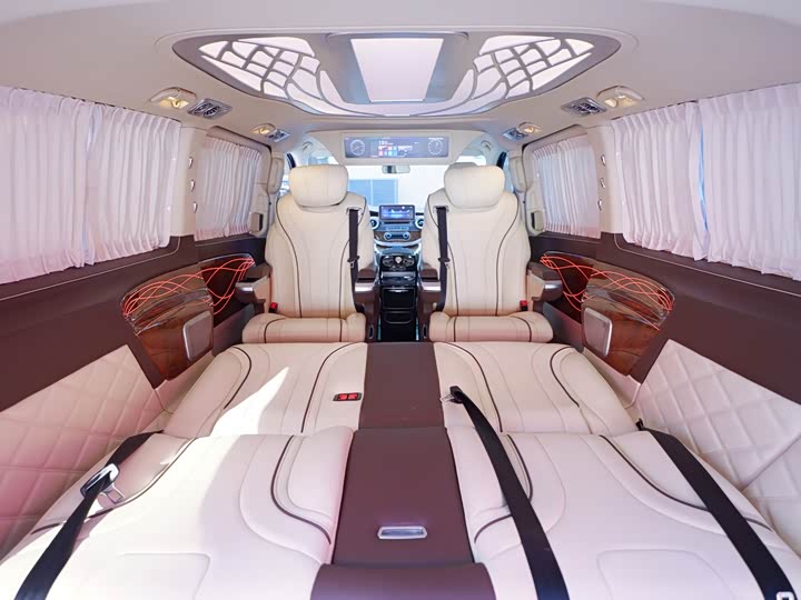 Фото 9 - Mercedes-Benz Vito