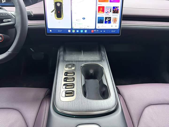 Фото 4 - Xiaomi SU7