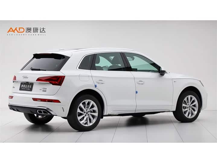 Фото 3 - Audi Q5L